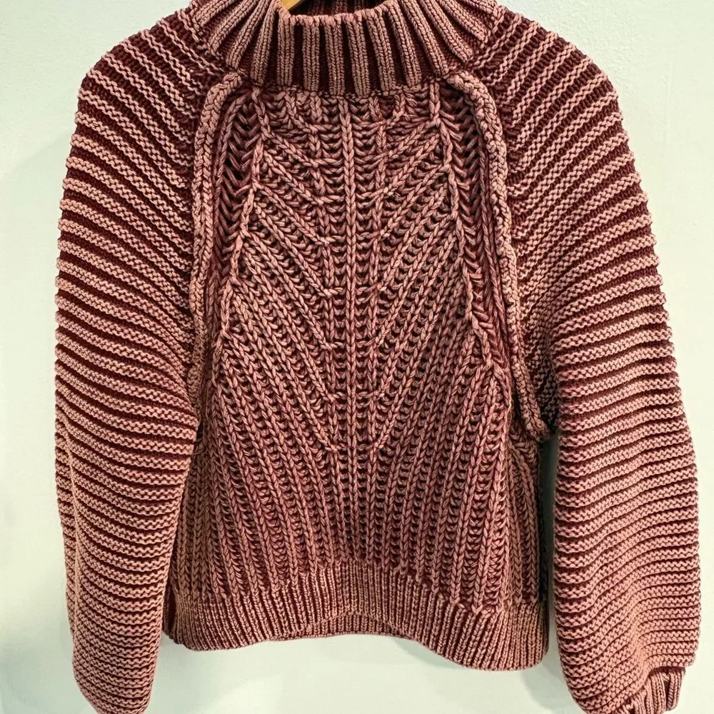Free People Chunky Cable Turtleneck Sweater in Dusty Rose
